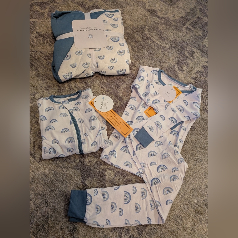 Blue Rainbow Kids Blanket And 3T Pjs